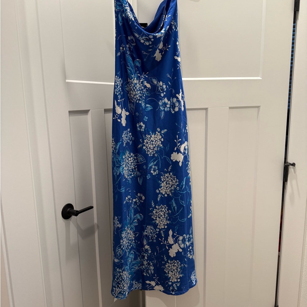 Vici - Jodie Printed Strapless Satin Midi Dress - Picture 3 of 4
